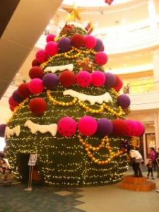 巨大クリスマスツリー｜「つちもとガーデン」　（岐阜県土岐市の花キューピット加盟店 花屋）のブログ